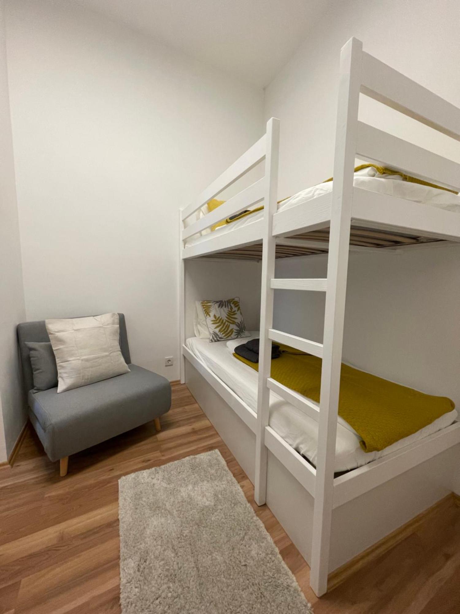 Central Mini Apartment Rhg 1 Viena Exterior foto